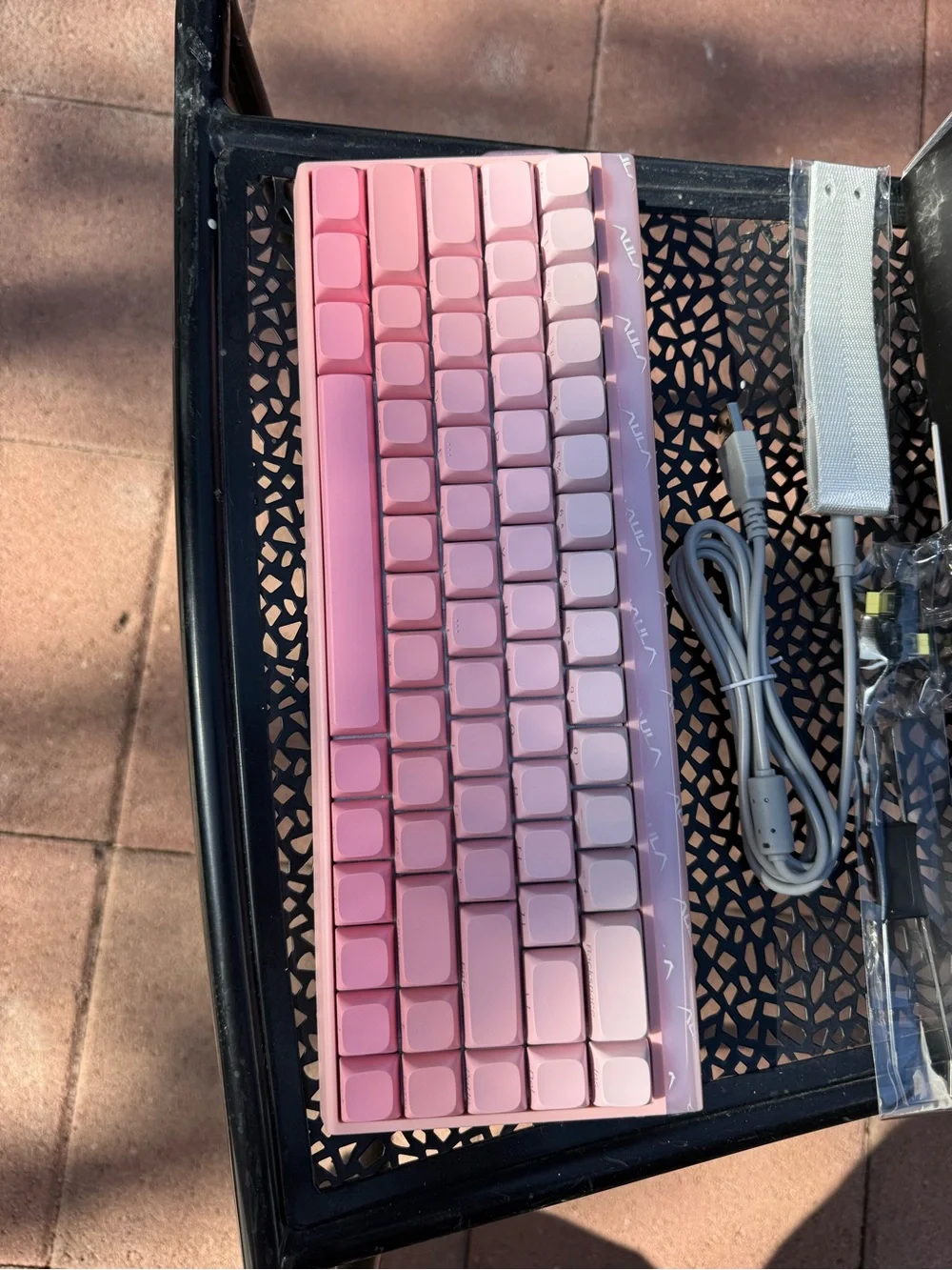 Pink Gradient Magnet Switch Mechanical Keyboard